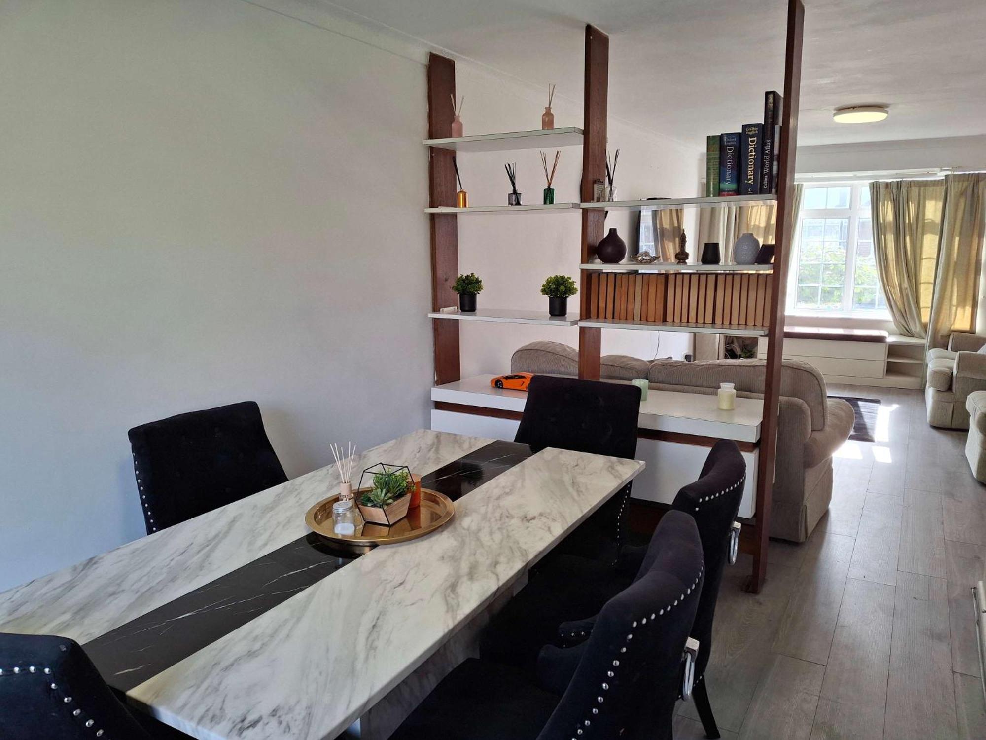 Nicely Decorated 3 Bedroom House Near Heathrow, London Staines-upon-Thames Екстер'єр фото